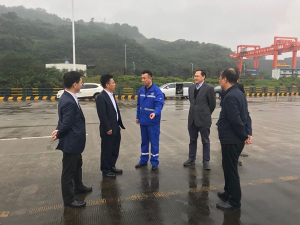 中国中远海运集团到果集司考察调研（图片）.png
