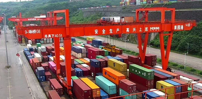5G赋能港口数智化升级&mdash;&mdash;果园集装箱公司远控场桥无线专网测试成功