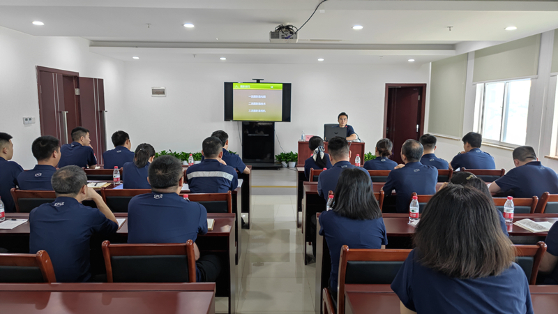 现场学 现场写 现场评--果园集装箱公司新闻通讯员培训班很有&ldquo;料&rdquo;！