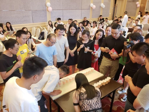 1565831077829029887.jpg 青年活动.jpg